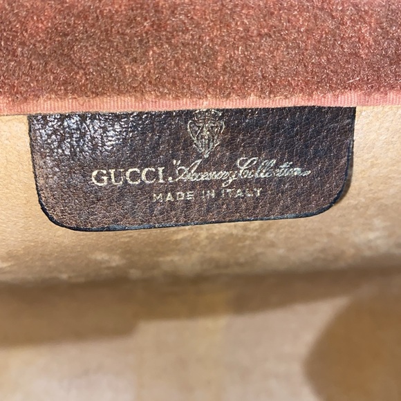 Authentic Gucci Sherry Line Bag - Picture 9 of 10
